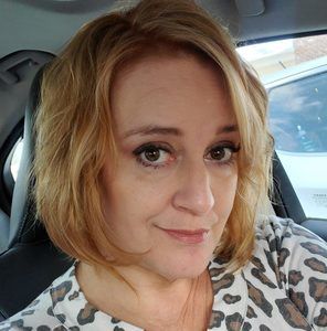 Meet your Posher, Danette